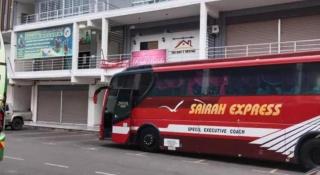 OYO HOME 90671 Dd Rest House - 4