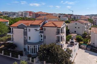 Island Resort Mihaela - 2