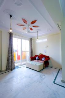 Modern 2BHK AC Dwarka palam metro & Airport Delhi - 0