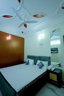 Modern 2BHK AC Dwarka palam metro & Airport Delhi - 7