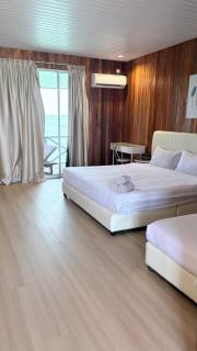 Sea Plus Water Challet - 0