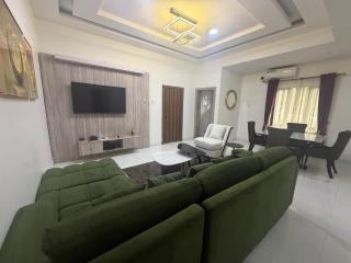 Max Ruby - Comfortable 2-Bedroom Apartment in Lekki - 0