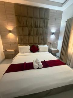 Max Ruby - Comfortable 2-Bedroom Apartment in Lekki - 9