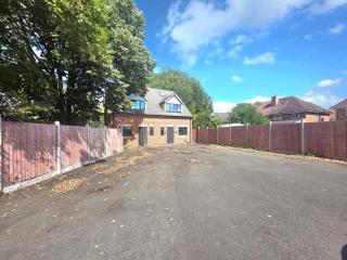 New 3 Bed Home, Sleeps 6, 2 Bath, Free Parking, Private Gated - 4