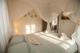 Pool, Central, Quiet resort, 15 min to the beach - 2