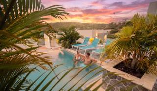 Pool, Central, Quiet resort, 15 min to the beach - 1
