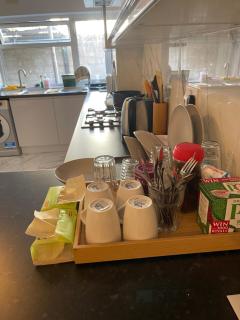 Cardiff inner city centre Cosy house share bathroom fast WiFi - 6