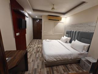 Hotel Golden Star - 3
