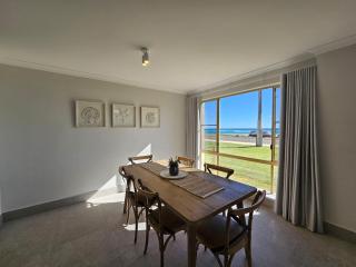 Pelican Shore Villa 1- Kalbarri WA - 9