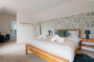 2-Bed Purbeck Cottage Including Free Blue Pool Entry - 1
