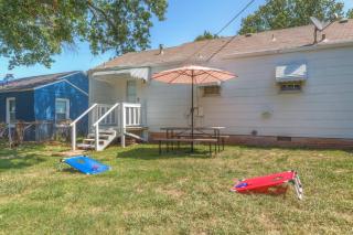 Home Sweet Home 3BR · King · Fenced Yard · TU/Expo - 4