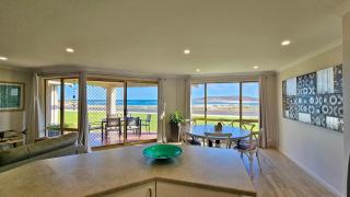 Pelican Shore Villa 5 - Kalbarri WA - 7