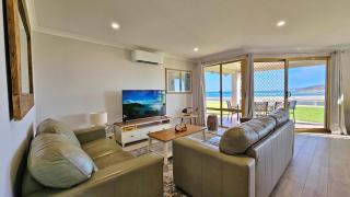 Pelican Shore Villa 5 - Kalbarri WA - 6