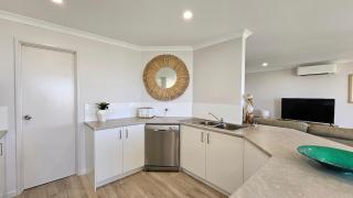 Pelican Shore Villa 5 - Kalbarri WA - 4