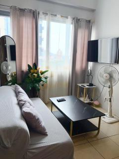 2BR Condotel Ridgewood Tower Taguig - 2