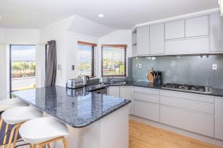 Great Short-Mid Term Stay! River Views& Games Room - 7
