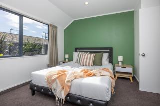 Great Short-Mid Term Stay! River Views& Games Room - 2