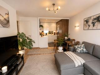 Luxurious Entire Guest House with Grand Living Space and Panoramic Balcony Views - 2