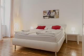 Cozy & Lovely Private Rooms in 3BR Shared Apt, with smart TV & WiFi - 4
