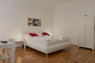 Cozy & Lovely Private Rooms in 3BR Shared Apt, with smart TV & WiFi - 9