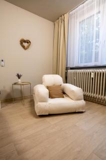 Heart of Mikulov Apartment - 5