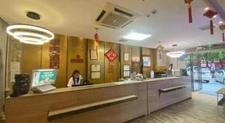 Huafeng Hotel - Huaqiang South Metro Station and Huaqiang North Commercial District - 7