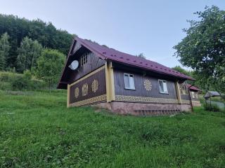 ХАТА KOXATA, тиха писана хата в Карпатах, Лавочне - 3