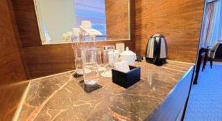 Golden Horse Hotel - 1