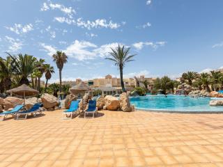Lively Apartment with Large Pool - Las Salinas - 1