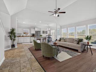 Stunning trail-backed home · game room & disc golf - 5