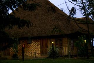 Tembo safari lodge and campsite - 7