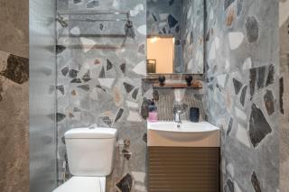 Mouria Studio B - 1