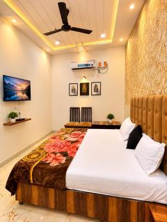 Embassy Inn - 220 Meters Near Golden Temple - 6