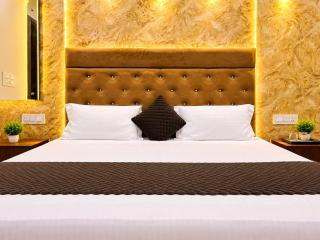 Embassy Inn - 220 Meters Near Golden Temple - 2