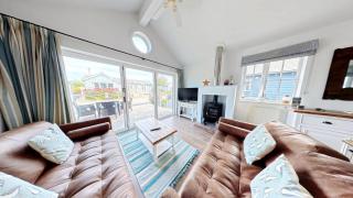 Sandy Collection - 2 next door beach houses - Part of the The Bay Filey Holiday Village with pool, gym and direct beach access, pub, restaurant, tennis and meadows walks - 9