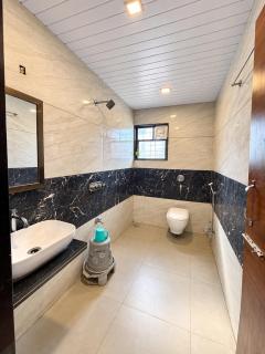 Hotel Keshar Palace Shani Shingnapur - 2