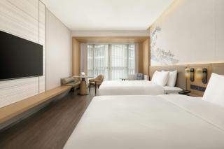 Courtyard by Marriott Guilin Downtown - 4