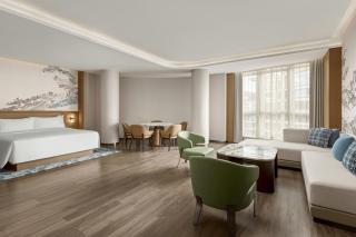 Courtyard by Marriott Guilin Downtown - 1
