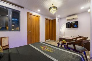 Revking--Hotel Angel Pink B58 & Premium Rooms At Kaushambi 3-star Hotel l Kaushambi, Ghaziabad - 3