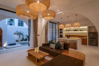Romantic Mediterranean Escape Aesthetic Private Pool 2 BR Villa - 8