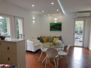 Bright Central Apartman - Tivat - 6