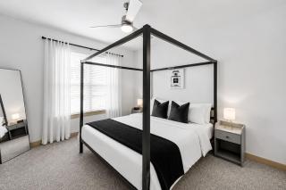 Modern 1BR with Balcony and Resort Pool - 3