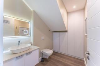 Canal front luxury living with pool & jetty - 1