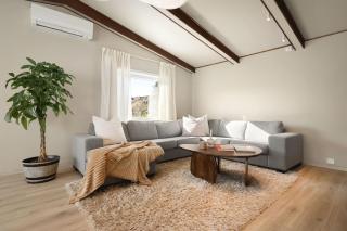 Luxury Villa, panoramic city views with pool table - 3