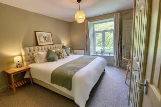 Beautiful Mountain and Riverside B&B - 4
