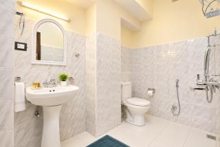 The Grand Sunrise Palace & Luxury Suites - 4