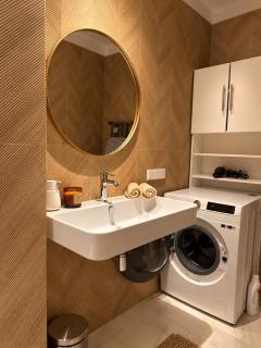 Cozy Parkside Living in Riga Embassy District - 2
