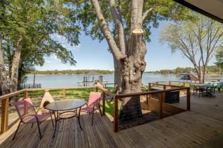Lakefront Family Home w/ Views & Deck in Mabank! - 9
