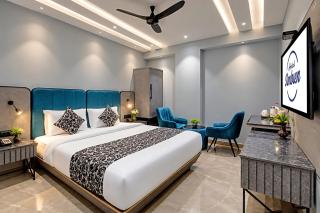 HOTEL UPTOWN with Luxury Restaurant & Rooftop Near Connaught Place, New Delhi City Centre - 4