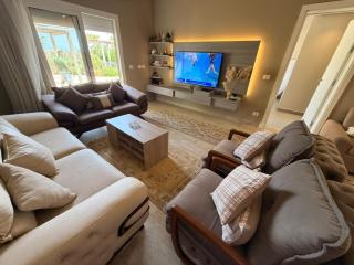 El Gouna Joubal View 3-Bedroom Villa Marina View Private Garden - 0